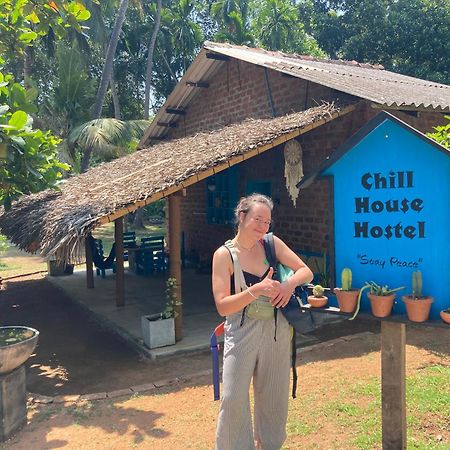 Chill House Hostel アヌラーダプラ エクステリア 写真